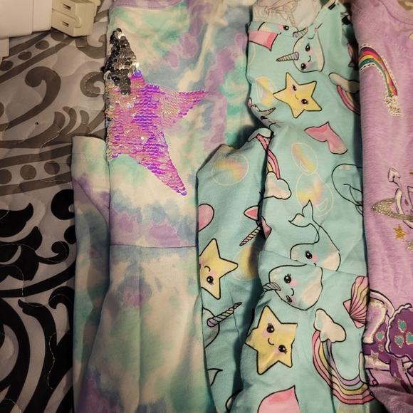 3 dresses, 4 tanks, 2 shirts, 2 tutus and tights. - Picture 3 of 10